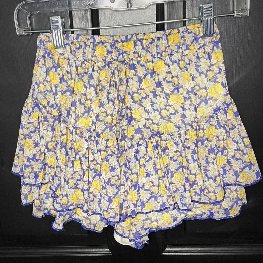 𝅺Altar’d State Flowy Floral Shorts Size XS